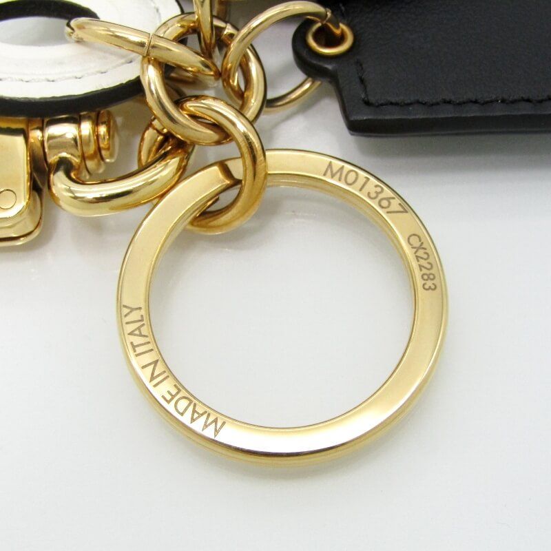 美品 LOUIS VUITTON ルイヴィトン キーホルダー M01367 ボワット シャポー スープルMM バッグチャーム PVC CX2283 イタリア製  28011817 美品 LOUIS VUITTON ルイヴィトン キーホルダー M01367 ボワット