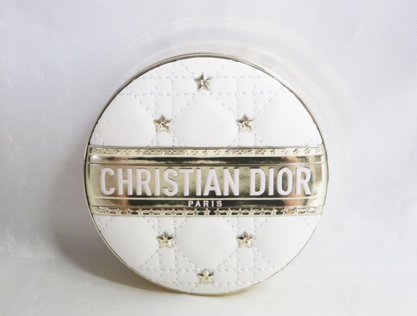 未使用】ディオールスキン フォーエヴァー グロウ ルミナイザー 001