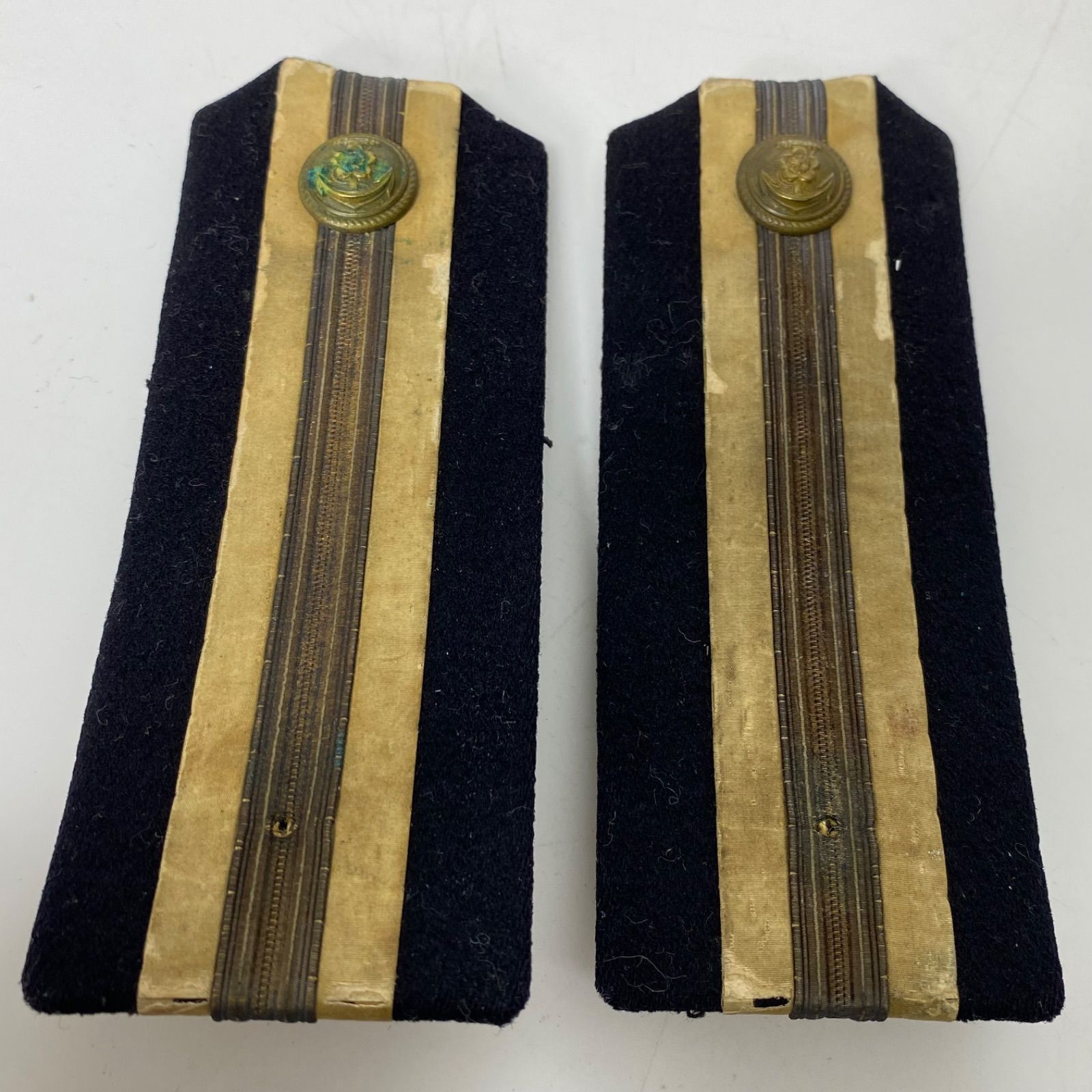 大日本帝国　肩章セット　階級不明？【箱付き美品　アンティーク】。 旧日本軍 当時物 勲章用 肩章 襟章 階級章 まとめて 桜章 実物 日本