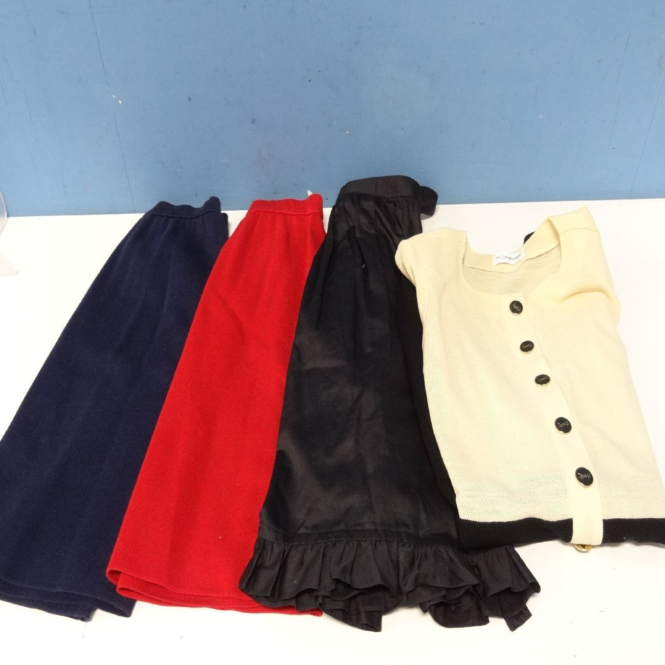 合馬公式アカウント1【Yves Saint Lauren】ニットワンピース イヴサンローラン YSL ニットワンピース スカートセット セットアップ