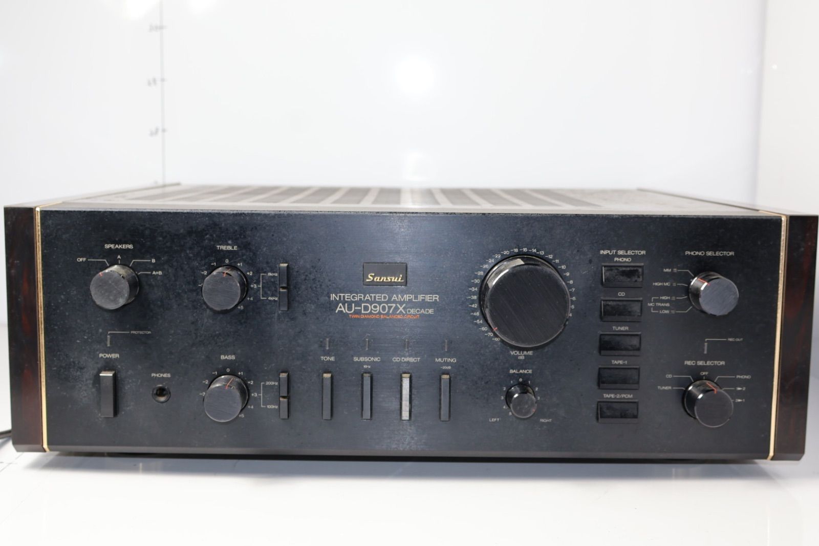 プリメインアンプ SANSUI AU-D907X DECADE 通電確認のみ E-19 - メルカリ