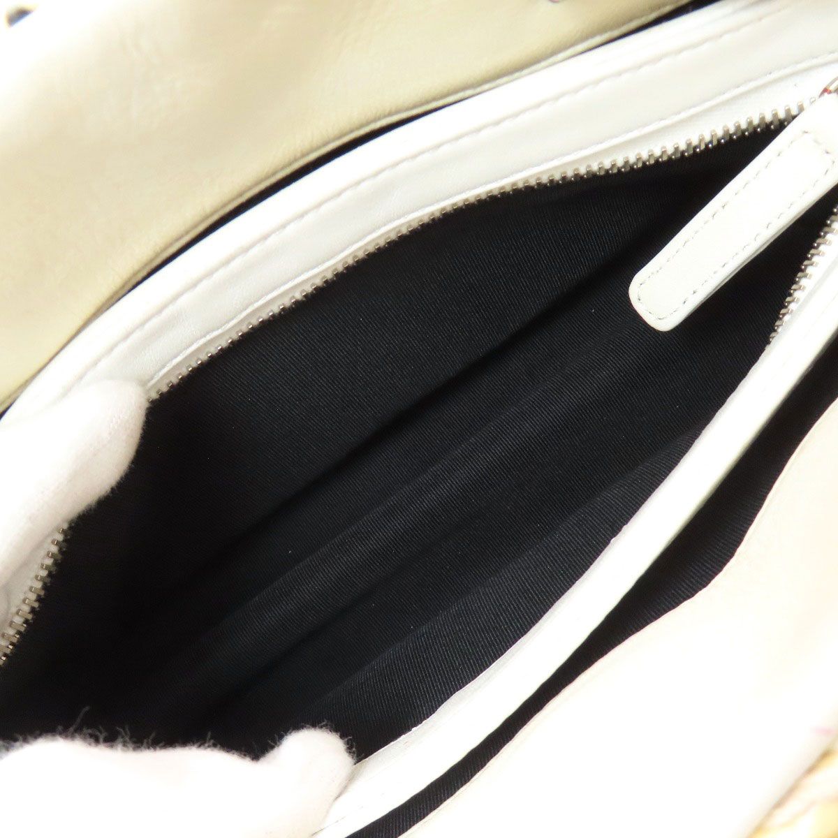 CHANEL シャネル マドモアゼル ボーリングバッグ シルバー金具 ショルダーバッグ エナメル レディース [中古] CHANEL】【シルバー金具】シャネル『マドモアゼル ボーリングバッグ