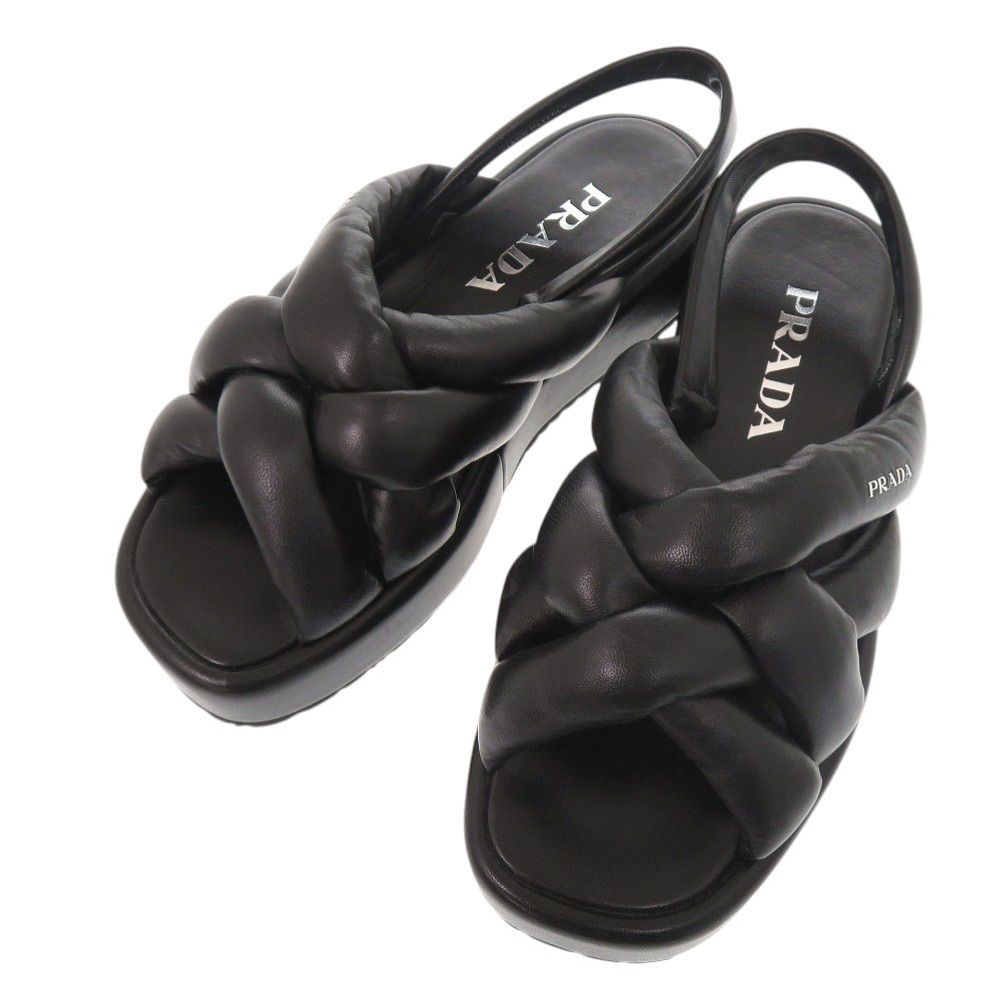 ♡PRADA ♡ロゴ入りブラックレザーサンダル37 美品 プラダ ロゴ サイズ37 レザー ブラック サンダル 黒 1111 PRADA