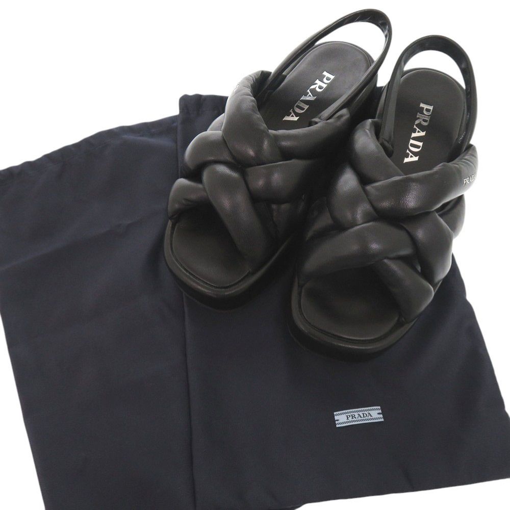 美品 プラダ ロゴ サイズ37 レザー ブラック サンダル 黒 1111 PRADA