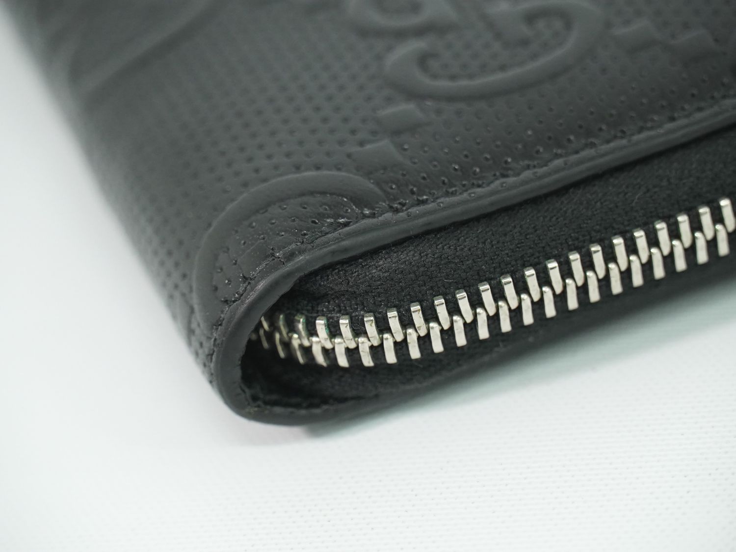 本物 グッチ GUCCI GGエンボス レザー L字ファスナー コインケース