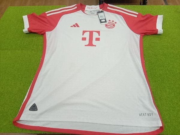 アディダス バイエルン・ミュンヘン FC BAYERN MUNCHEN HR 3729 EVN62