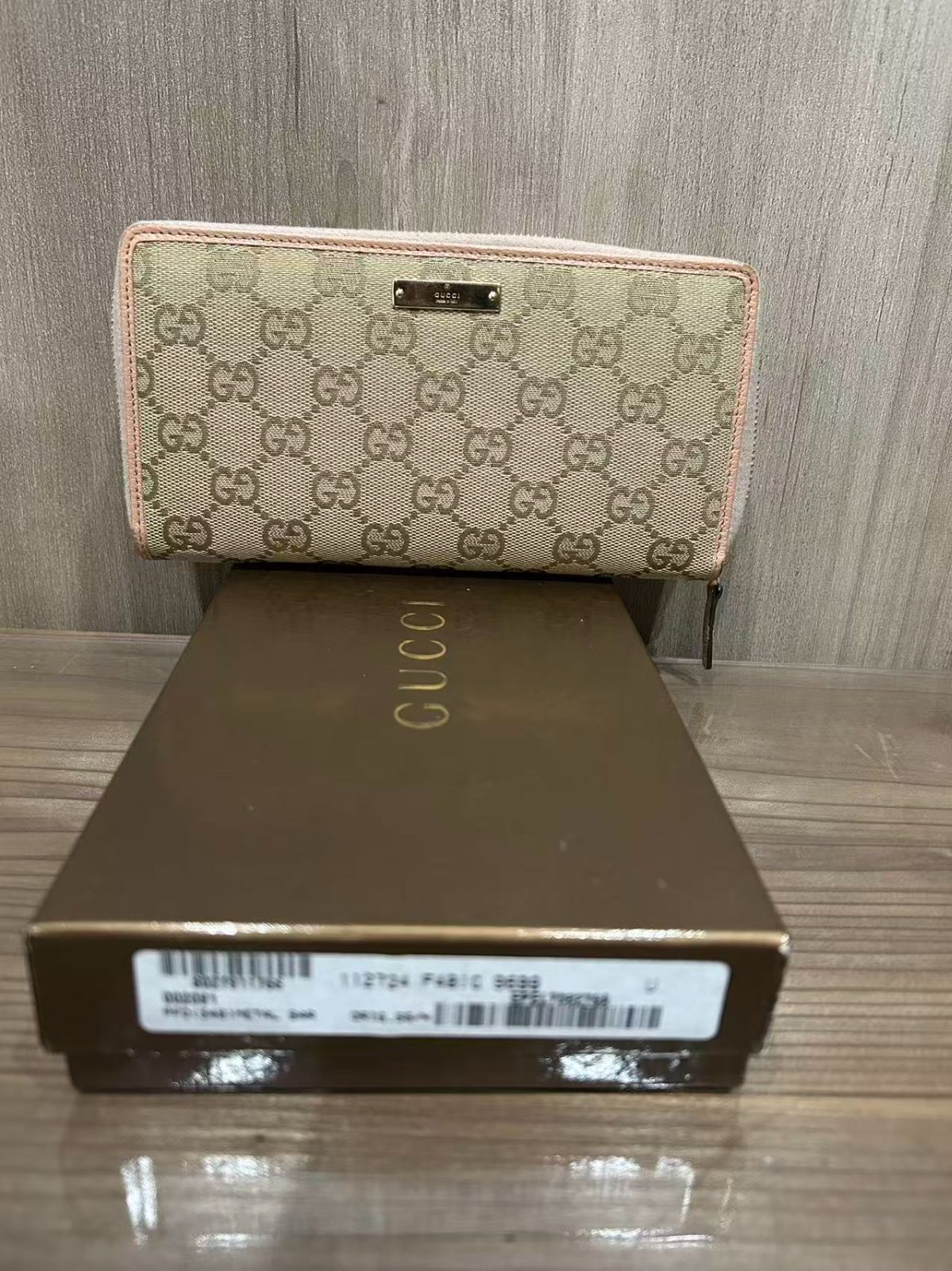 割引 美品正規品 GUCCI GGパターン 長財布 ベージュ/ピンク 割引 美品正規品 GUCCI GGパターン 長財布 ベージュ/ピンク