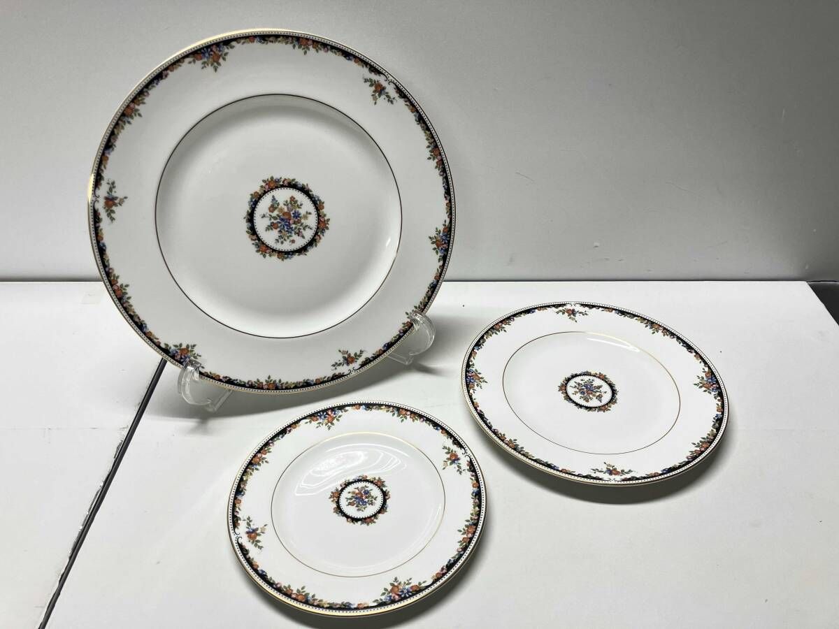 WEDGWOOD ウェッジウッド オズボーン プレート3枚セット - メルカリ