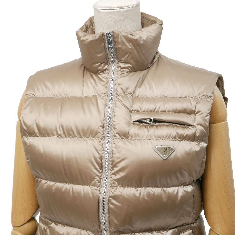 PRADA プラダ ダウンベスト サイズ40 トライアングルロゴ 中綿 ジップ
