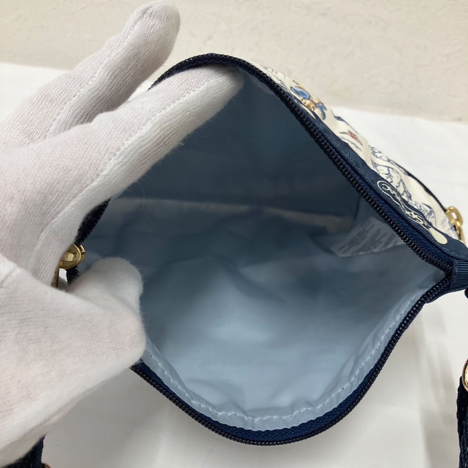 9049 LeSportsac レスポートサック ショルダーバッグ ピーターラビット