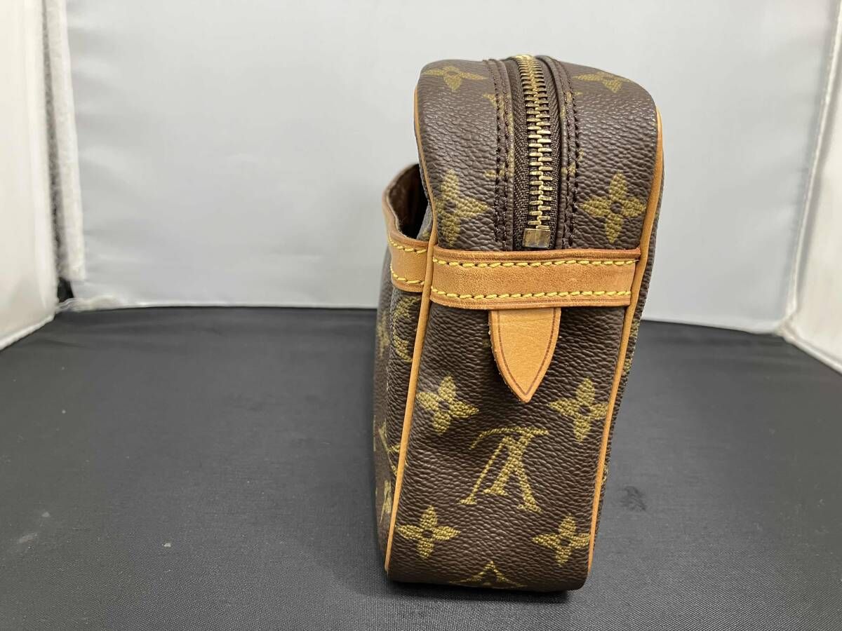 LOUIS VUITTON ルイヴィトン モノグラム セカンドバック