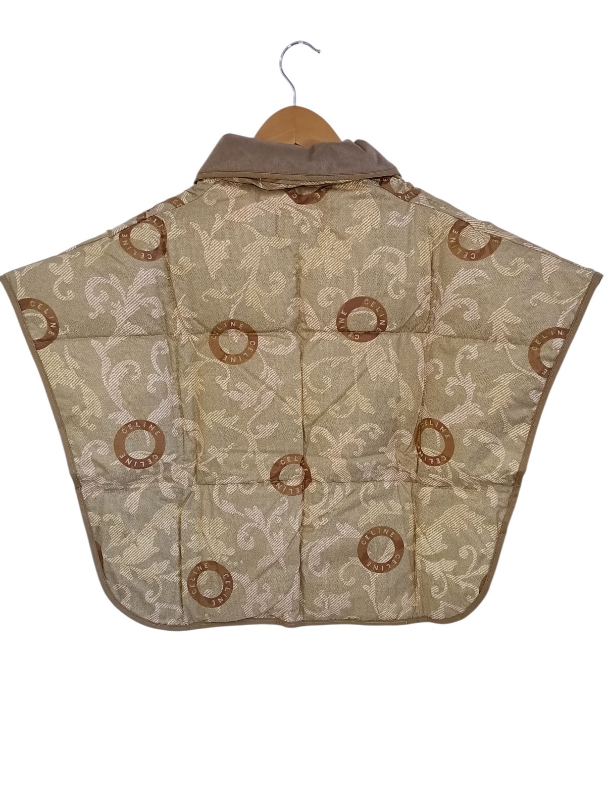 リユースのサカイ栃木店 CELINE 羽毛肩当て ベージュ 品番SAF5553727