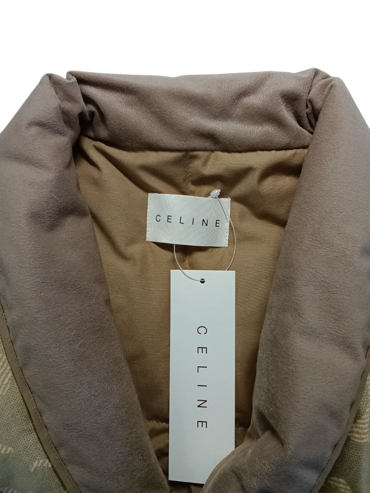 リユースのサカイ栃木店 CELINE 羽毛肩当て ベージュ 品番SAF5553727