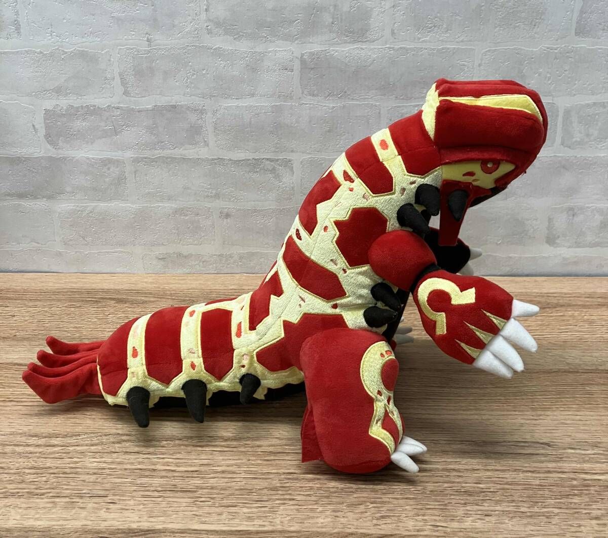 ぬいぐるみ ゲンシグラードン ポケモンセンター ゲンシグラードン ぬいぐるみ - メルカリ