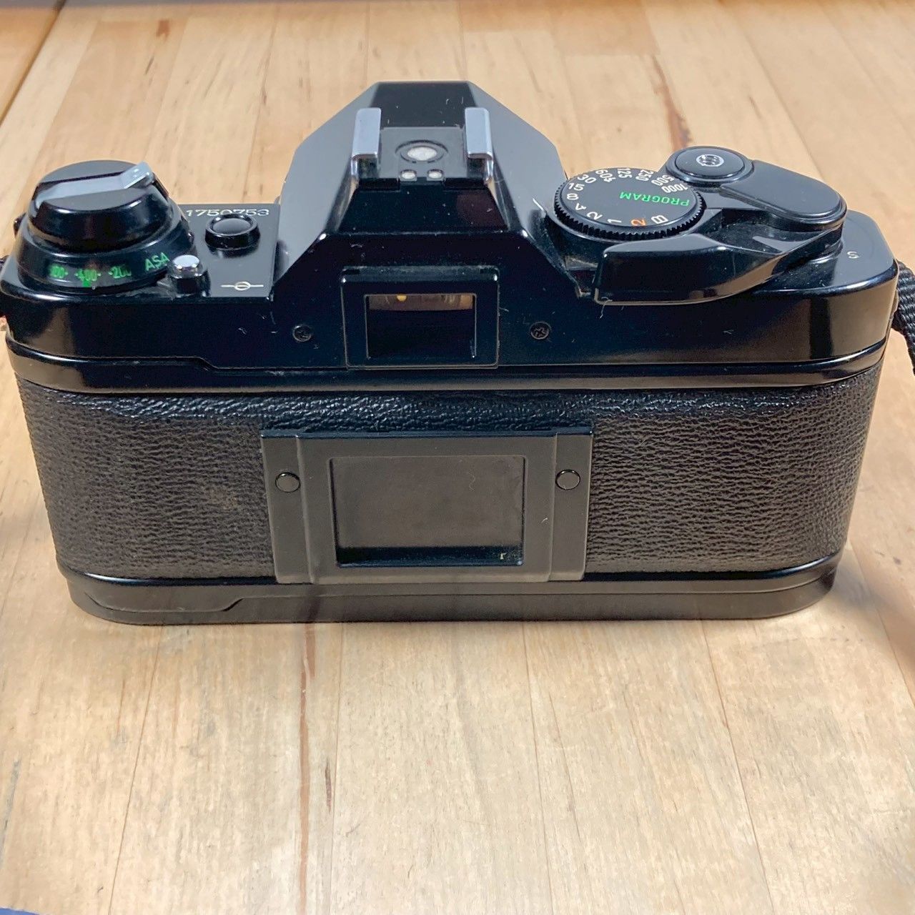 C6】キヤノン AE-1 フィルム一眼レフカメラ Canon AE-1 PROGRAM - メルカリ