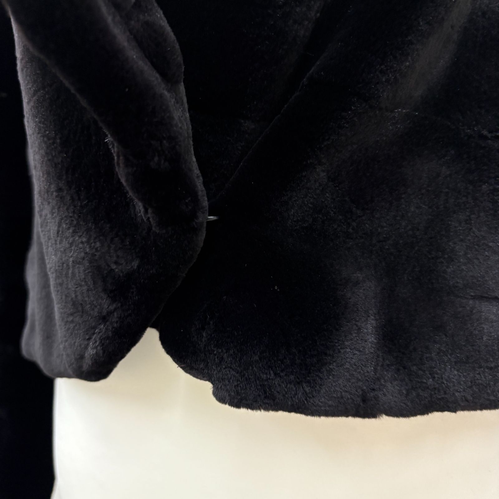 EMBA エンバ】ファーコート ショートジャケット ブラック 黒 - メルカリ