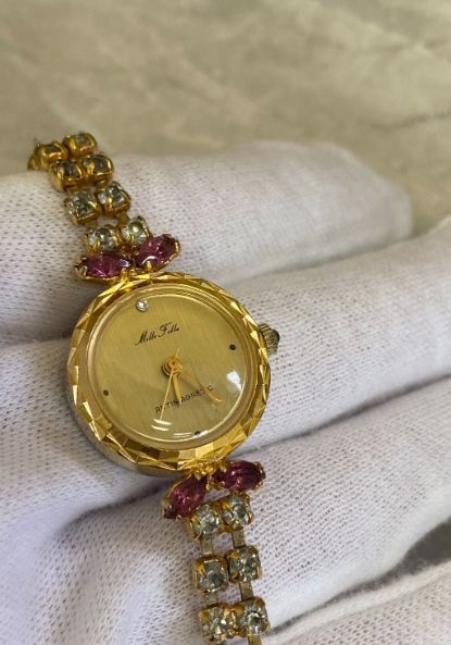 アクセサリー】4点まとめ売り 時計1点 ネックレス3点 アクセサリー 4点