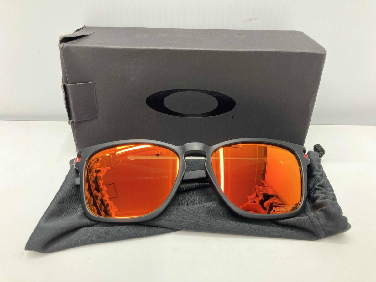 箱•保存袋付き】 OAKLEY オークリー LATCH SQ OO9358 5517 93581155 