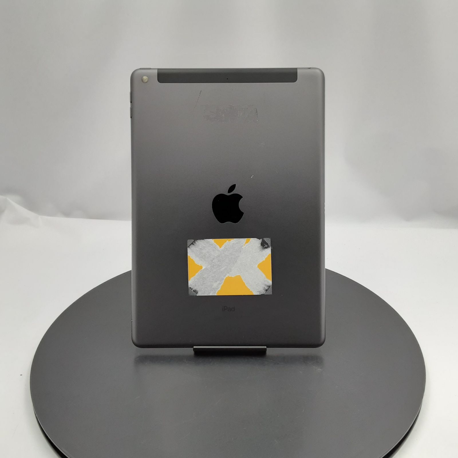iPad 第七世代 第7世代 32gb 画面割れ ジャンク品 箱付き スマホ