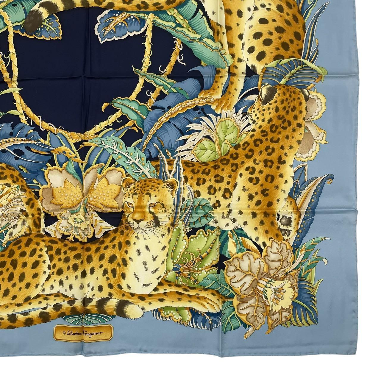 未使用品 Salvatore Ferragamo サルヴァトーレ フェラガモ スカーフ