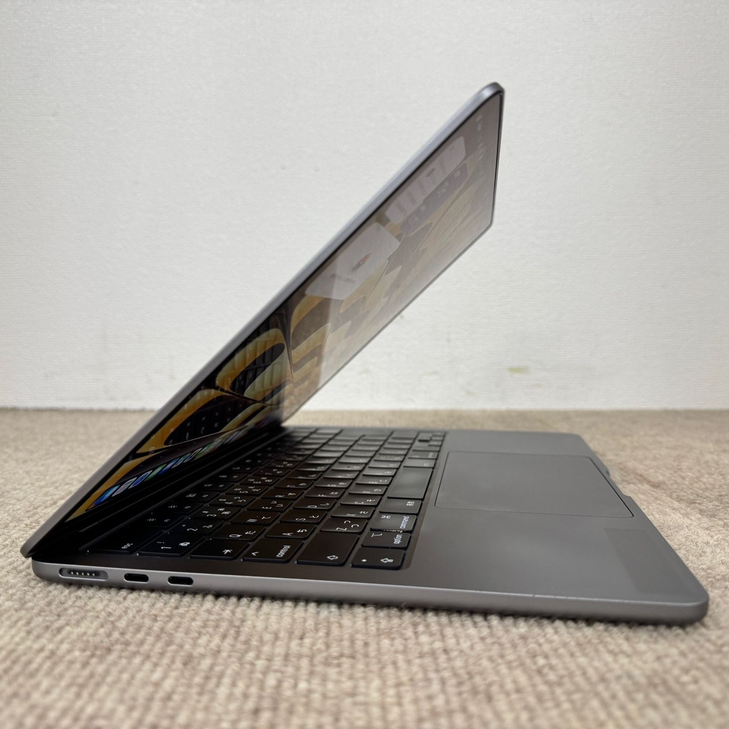 送料無料】良品 Apple MacBook Air 13(2022, A2681) M2 / RAM 16GB