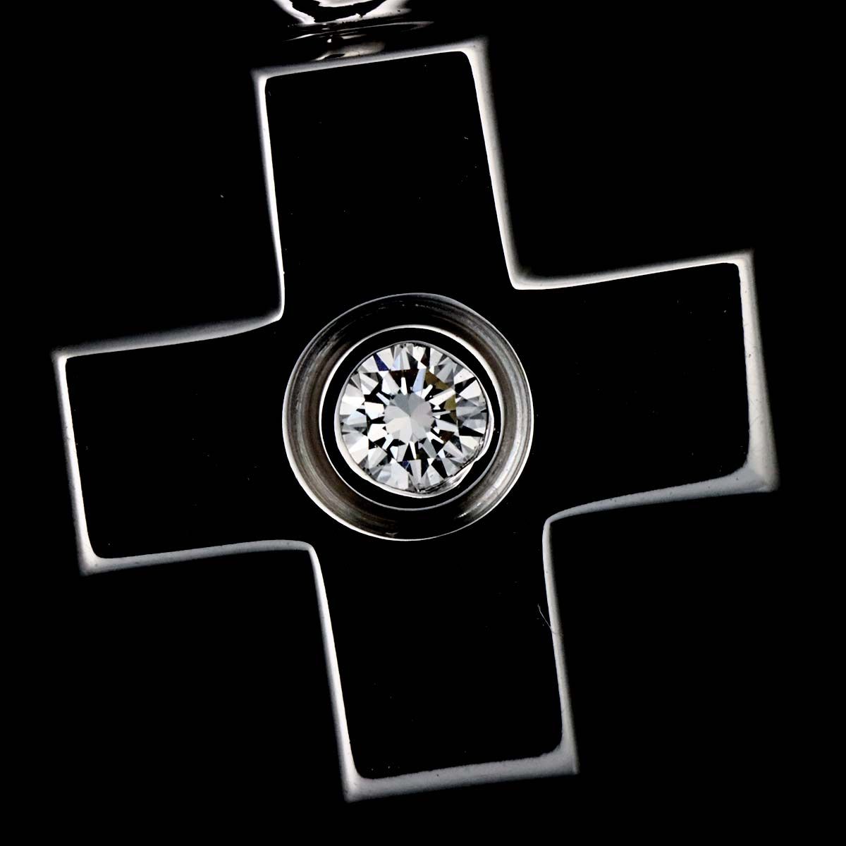 カルティエ Cartier クロス ダイヤ チャーム K18 WG ホワイトゴールド