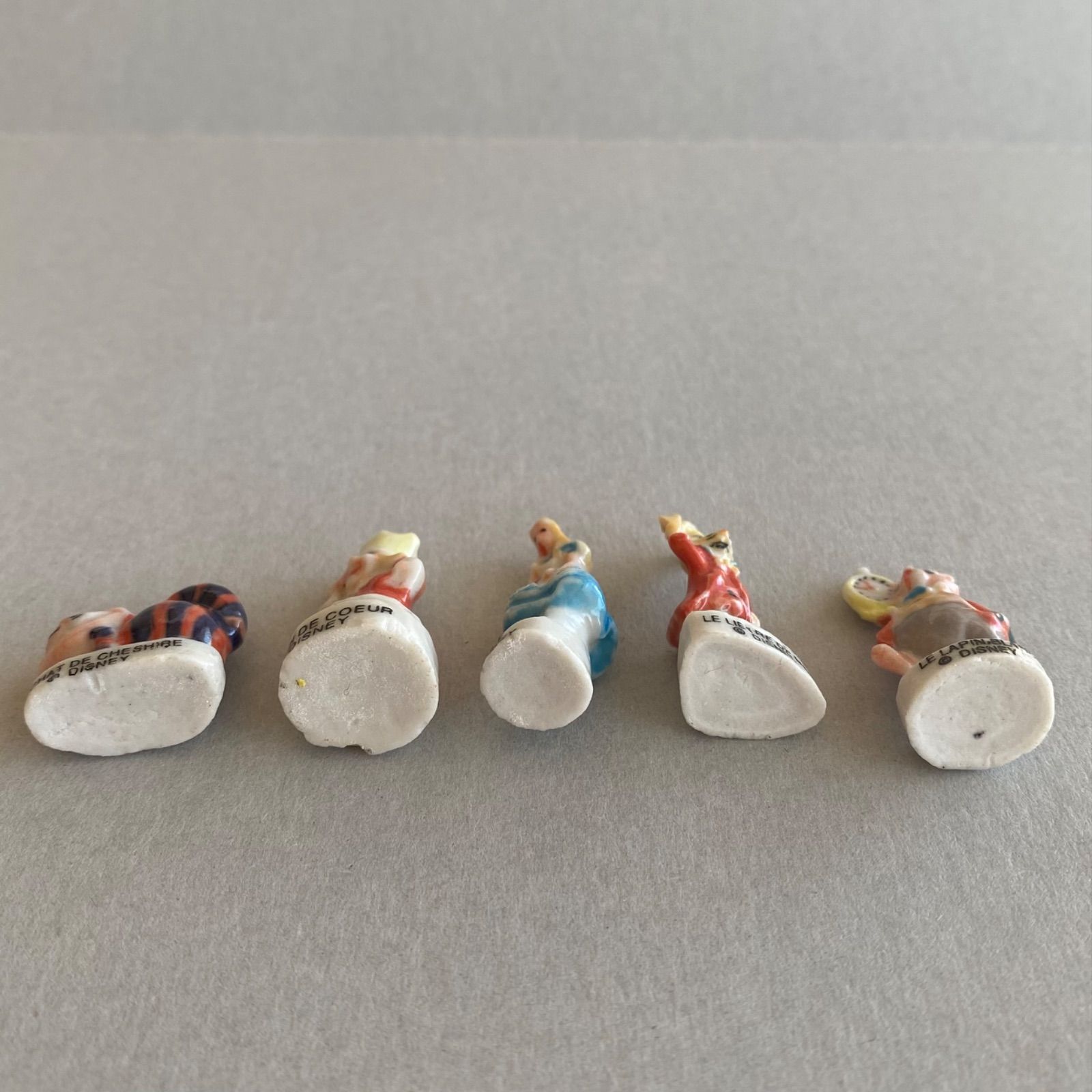 蚤の市 幸運の小さな陶器