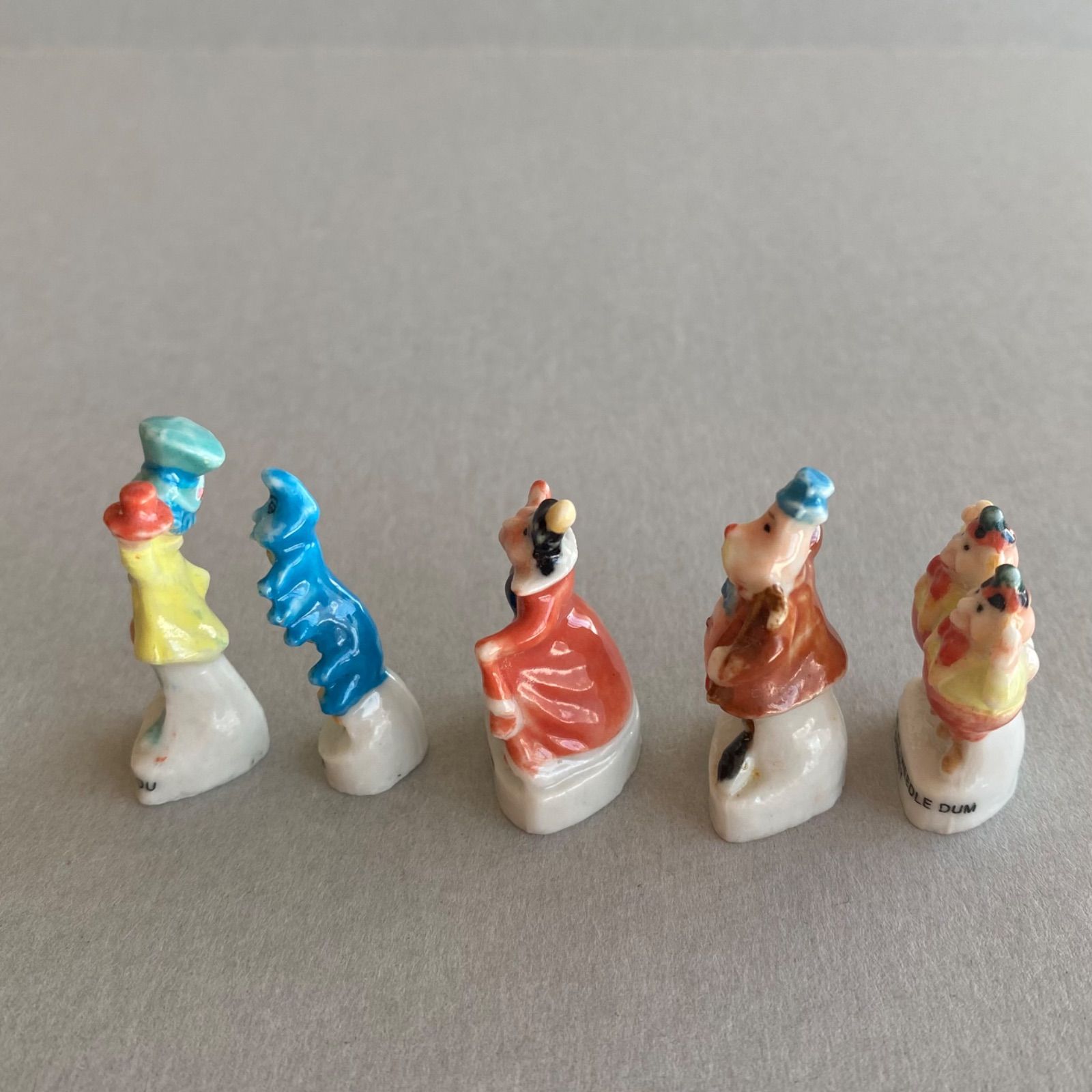 不思議の国のアリスのフェーブ 10点セット／フランス雑貨／陶器