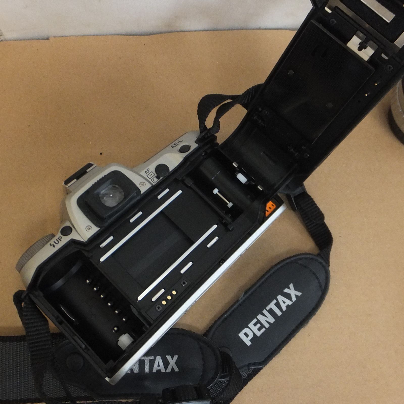 R813【希少】ペンタックス MZ-L フィルムカメラ Wズームレンズ バッグ