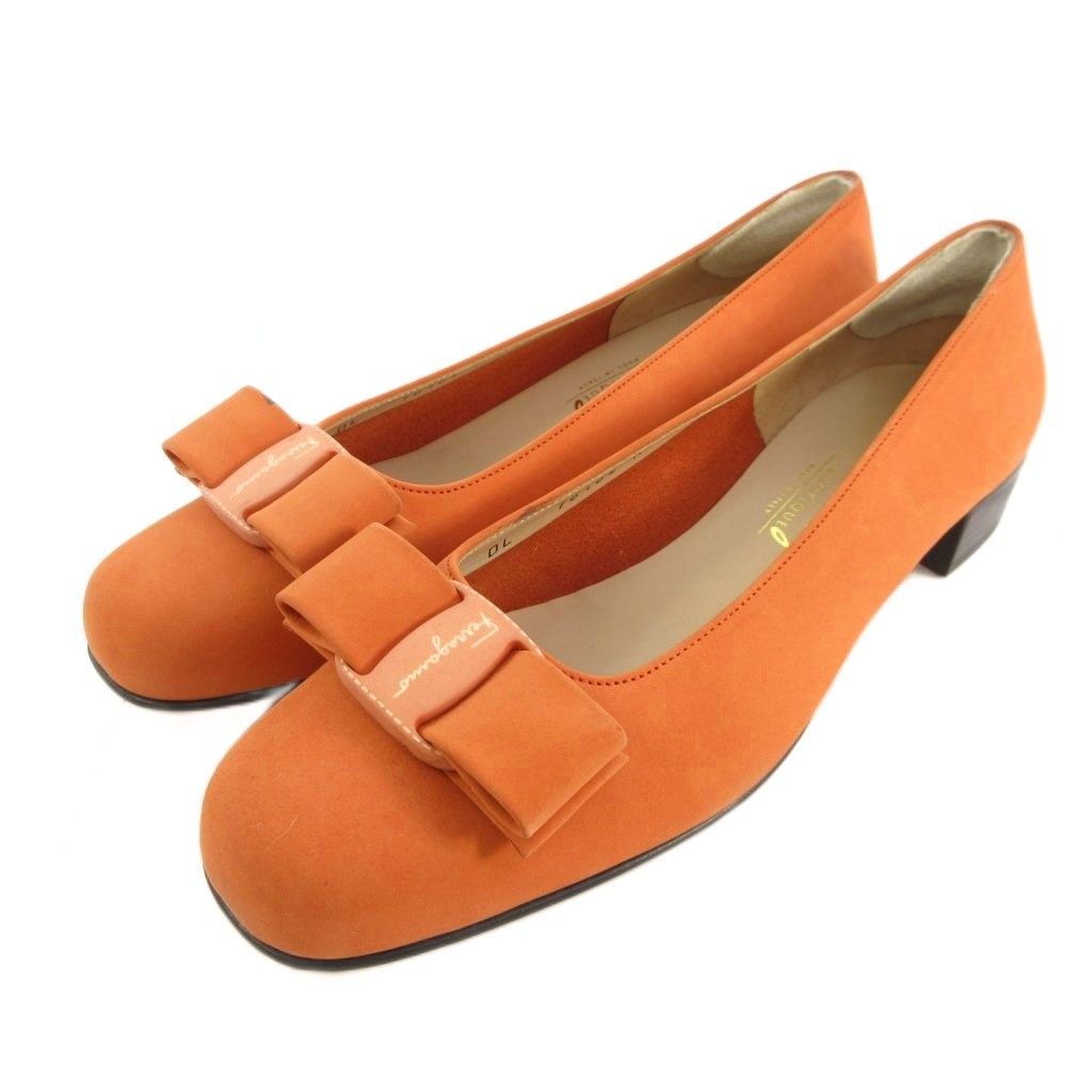 ⭐︎ サルヴァトーレ フェラガモ⭐︎ ヴァラ リボン ヌバック パンプス サルヴァトーレフェラガモ Salvatore Ferragamo パンプス ヴァラリボン