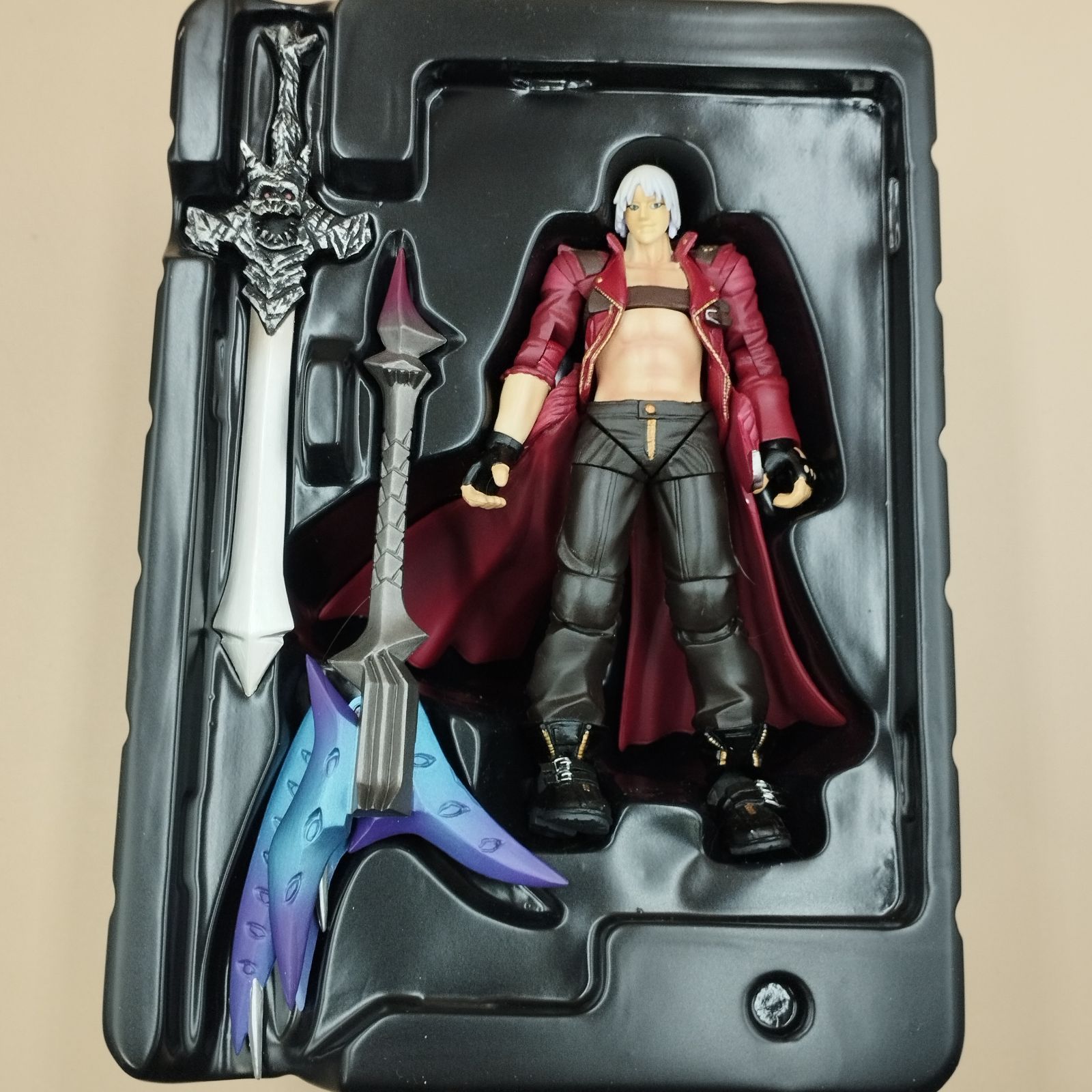 D13242】デビルメイクライ3 リボルテック03 DMC3 ダンテ - メルカリ