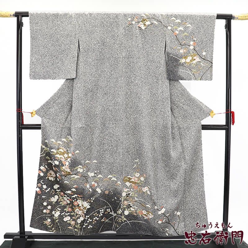 新古品！美品＊黒＆白＊たたき染め＊タテ柄＊粋＆モダン＊着物＊１６１ｃｍ＊裄６５ 訪問着 袷 レディース 正絹 黒 白 たたき染め 冊子文 桜 菊 梅 松 身丈