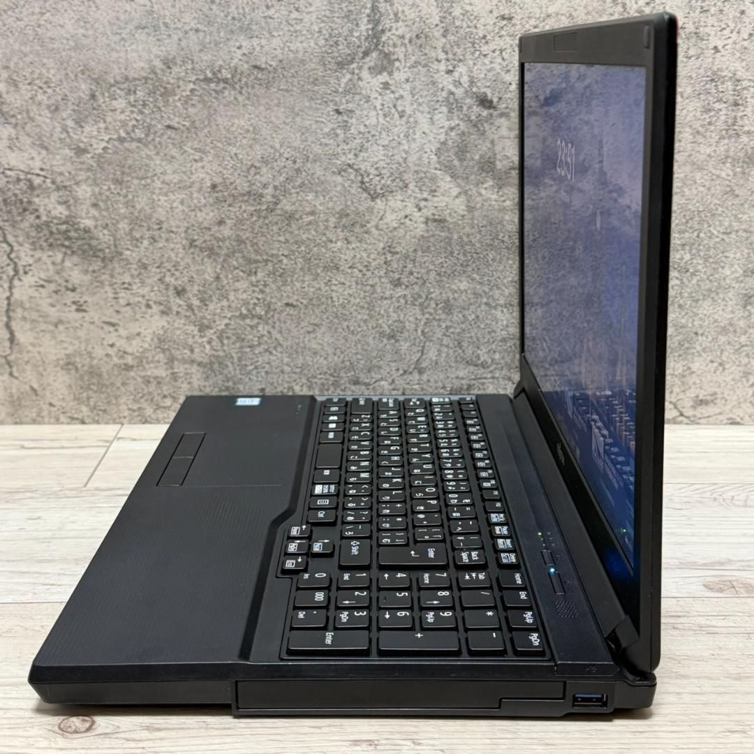 ☆Win11☆ コスパ◎ 第8世代i5 テンキー付き 富士通 ノートパソコン