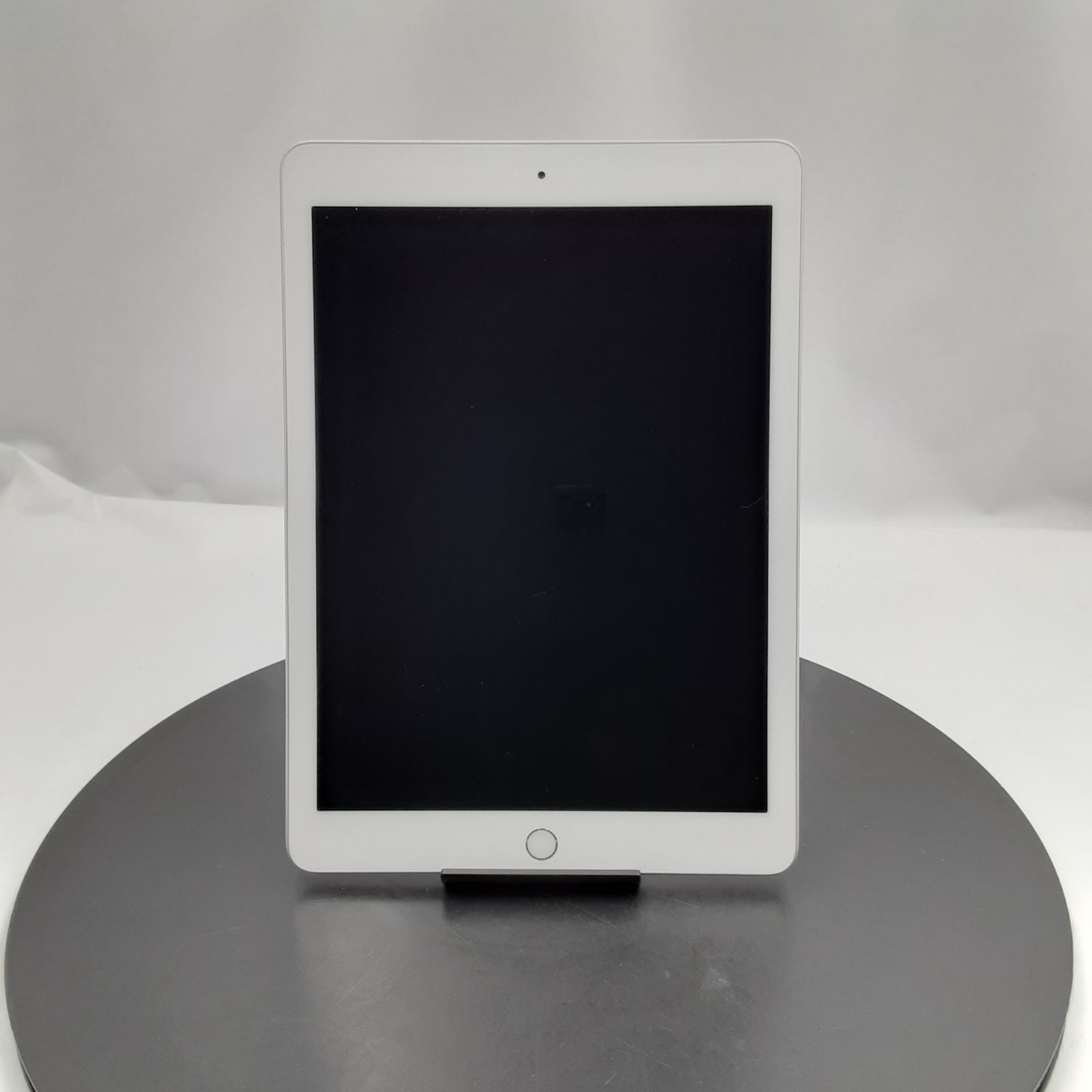 ☆ジャンク/一部動作確認済み☆Apple iPad 第5世代 Wi-Fi 32GB MP2G2J