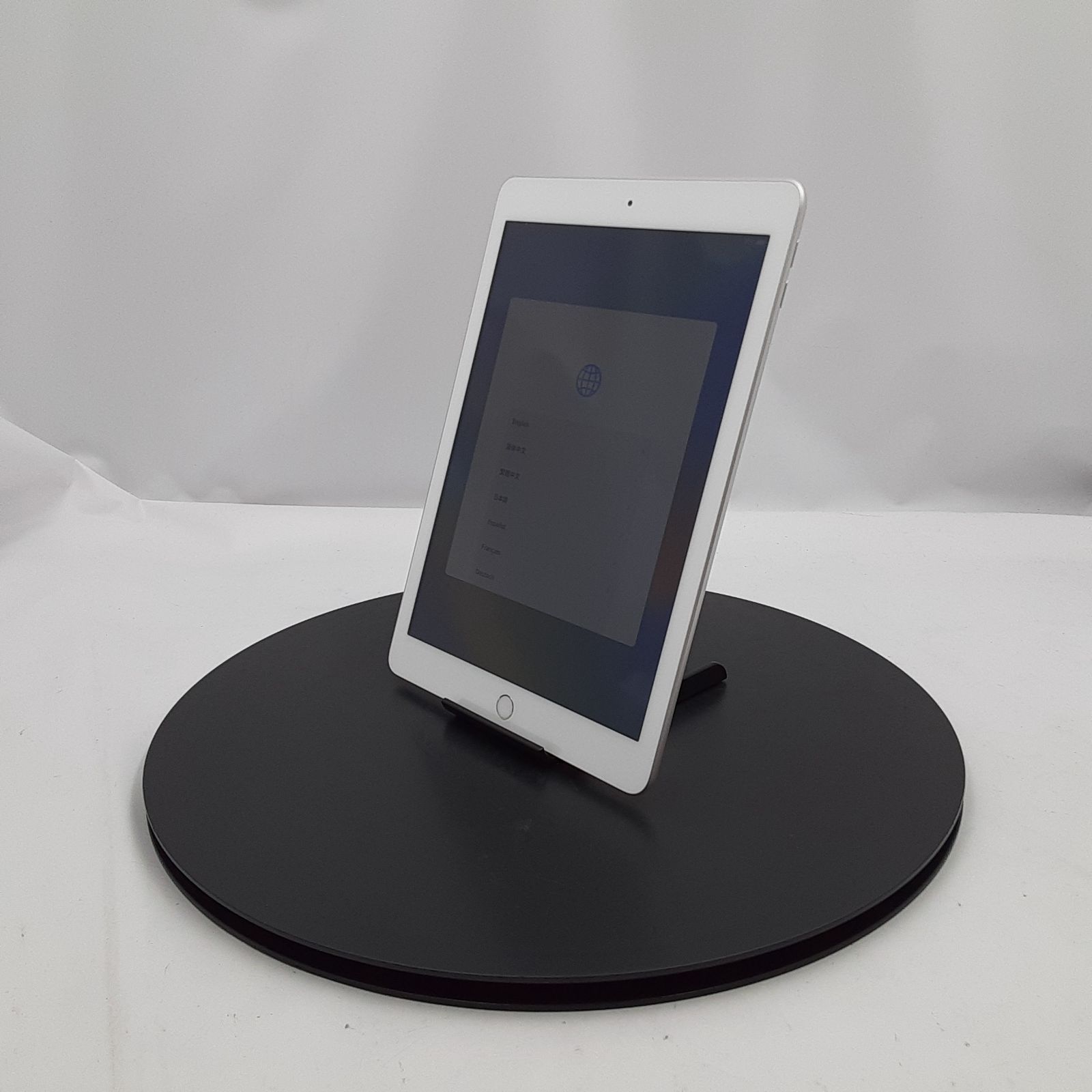 ジャンク☆iPad 第5世代 32GB シルバー iOS 中古 - メルカリ