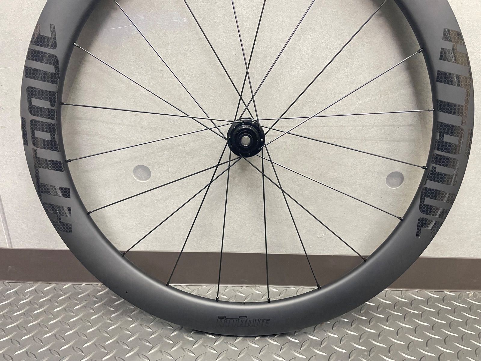 □NEW□GUSTO グスト ATTAQUE carbon 50mm アタッキ カーボン ホイール