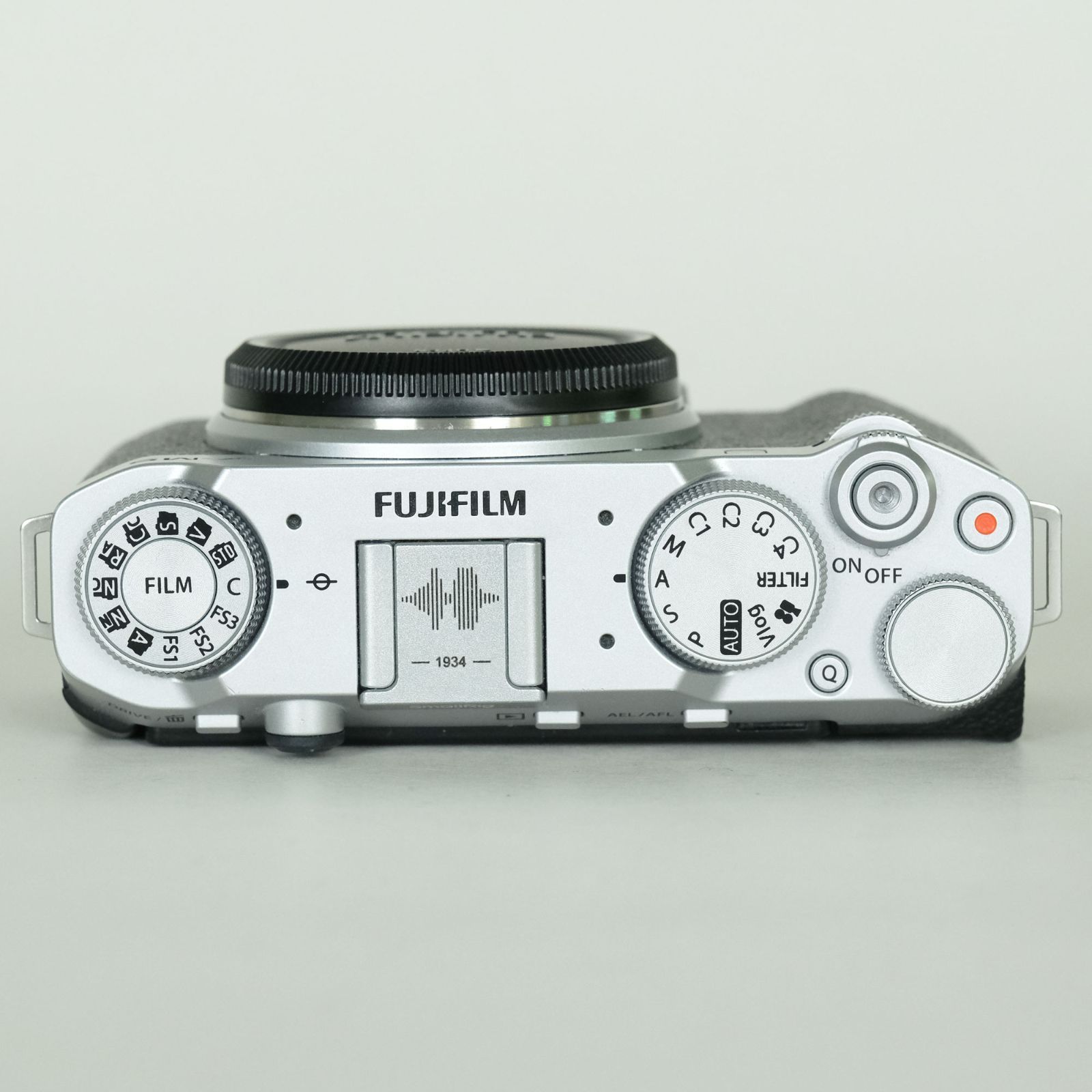 美品 | シャッター数4,260回｜カメラグリップ付] FUJIFILM X-M5
