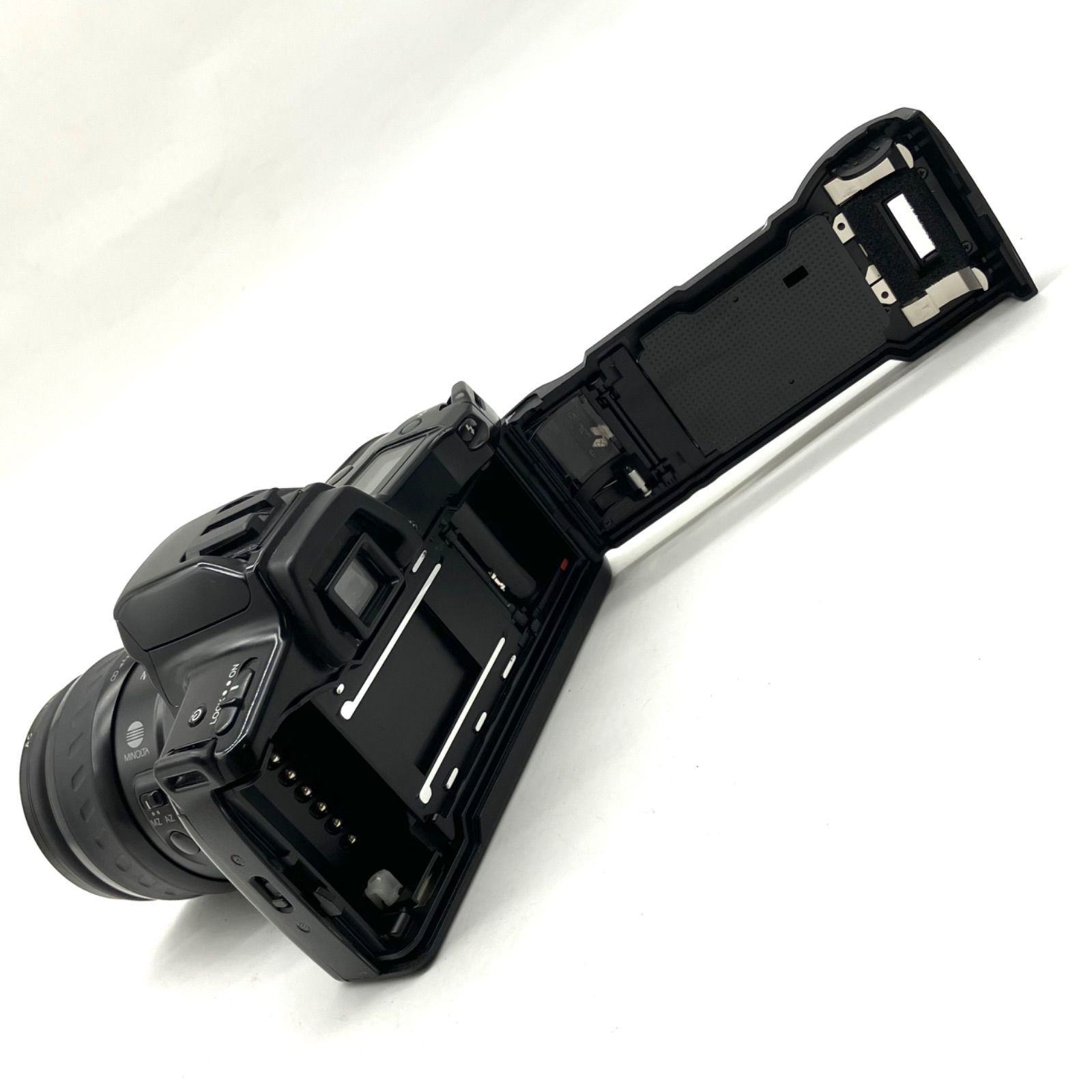 HD629【訳あり】MINOLTA 一眼レフフィルムカメラ α-3xi - メルカリ