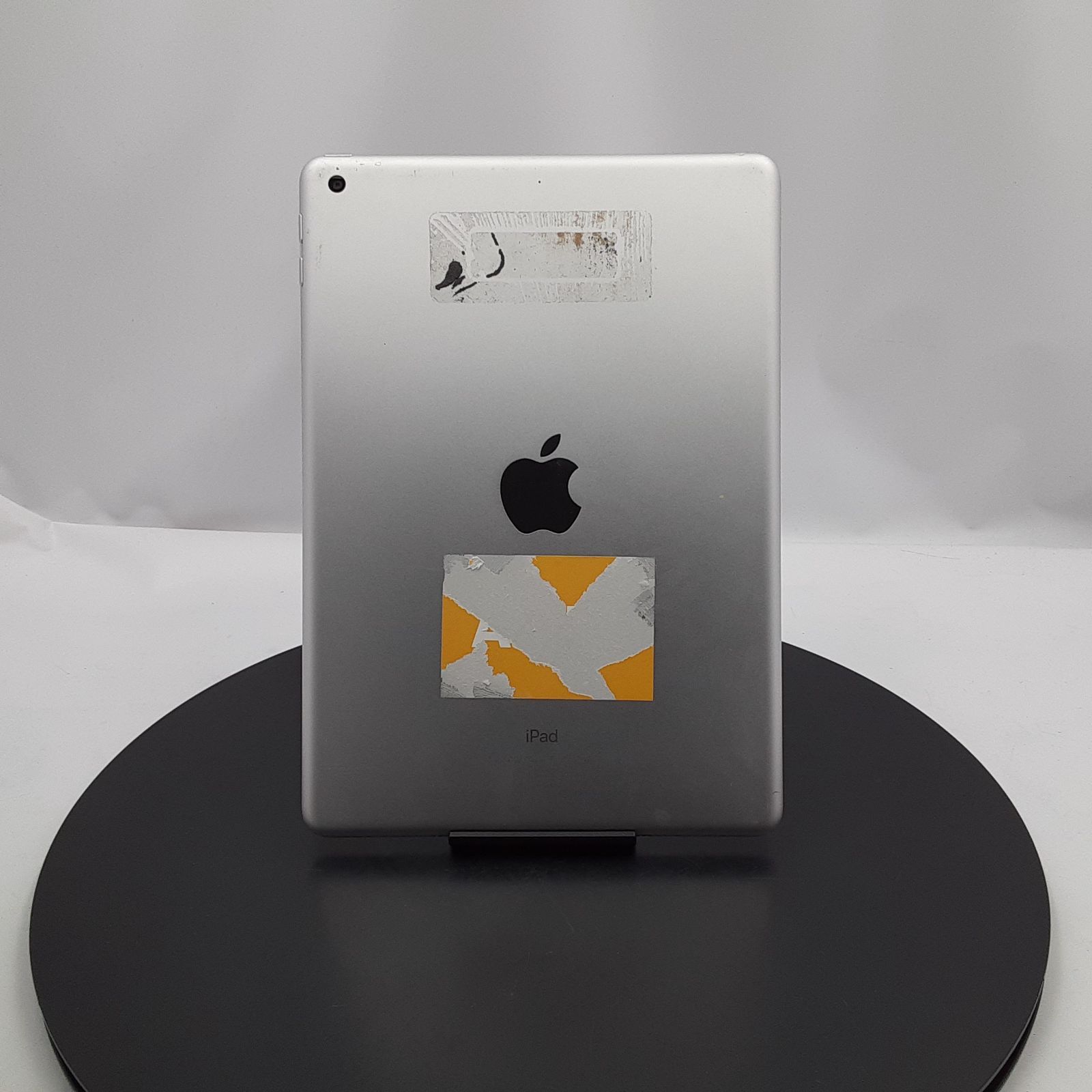 ジャンク iPad 第6世代 128GB SV - メルカリ