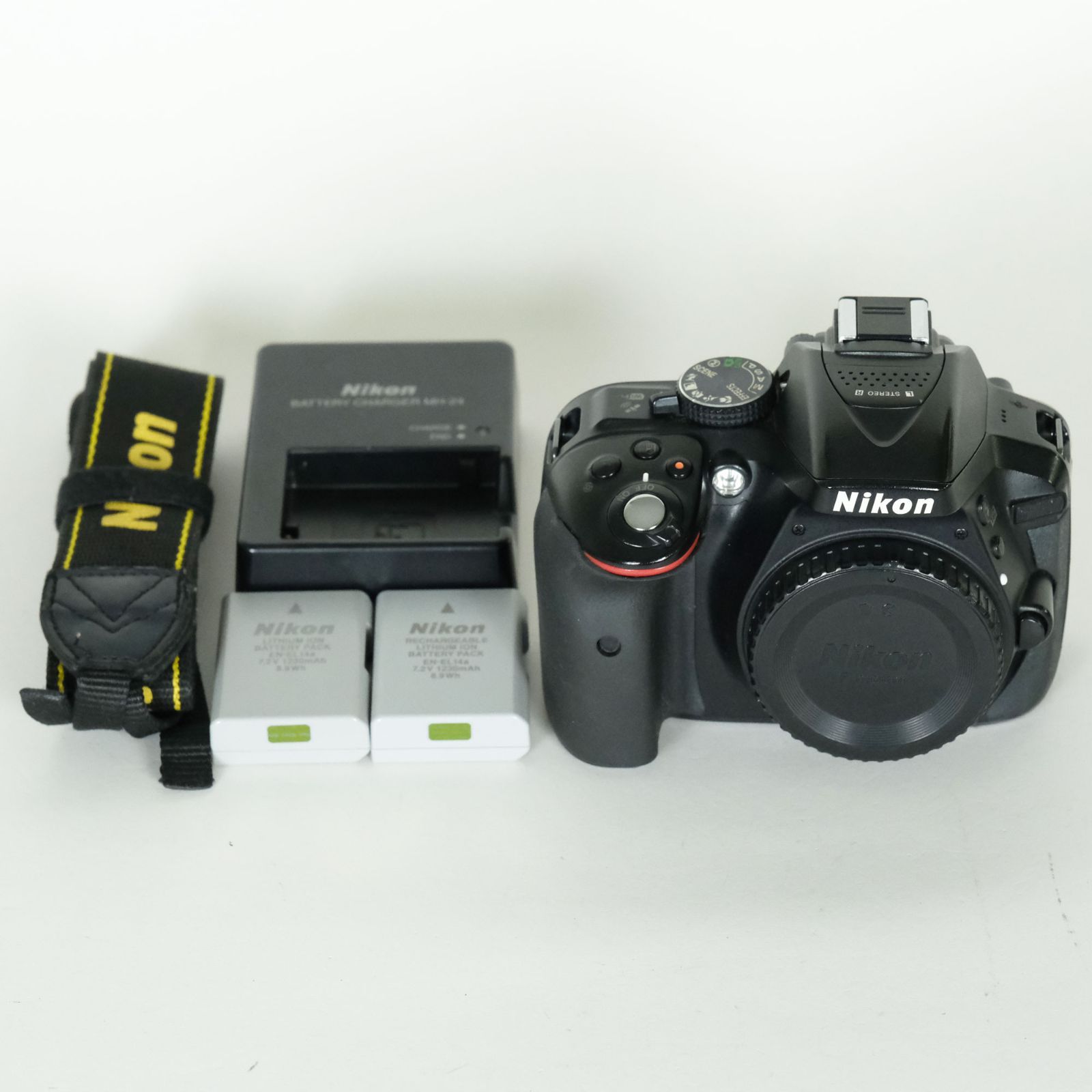 並品 | バッテリー2個付] Nikon D5300 | Nikon Fマウント - メルカリ
