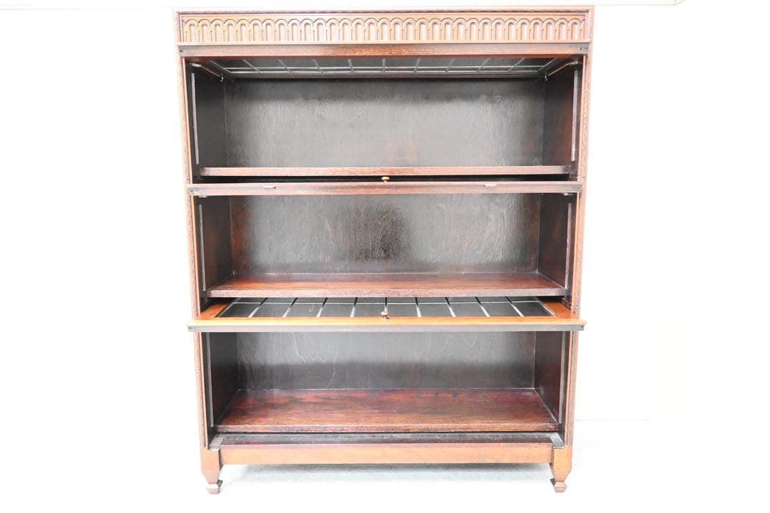 Lloyd's Antiques ロイズ・アンティークス 3段 ガラスケース - メルカリ