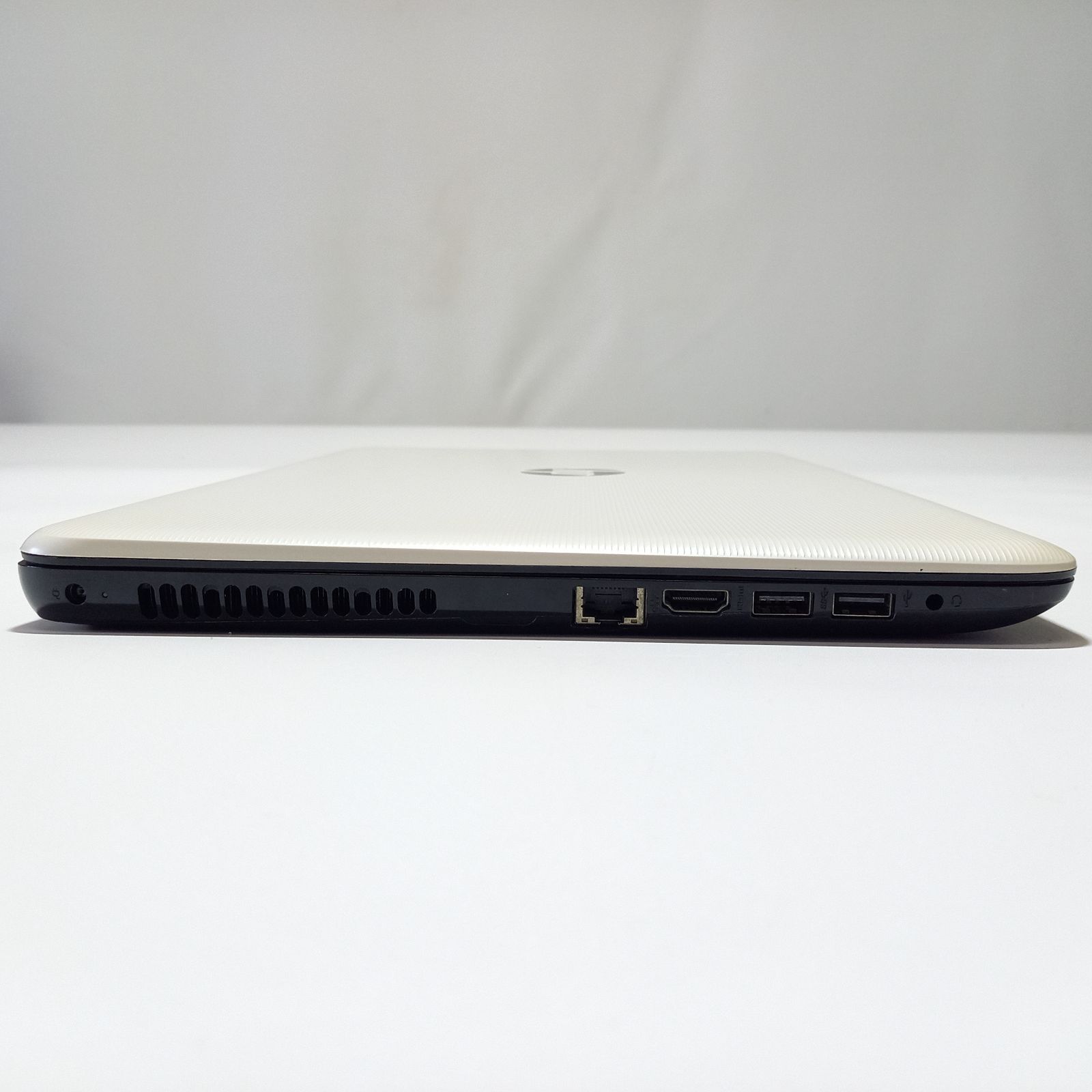 HP TPN-C126 ノートPC 中古 バッテリー新品 - メルカリ