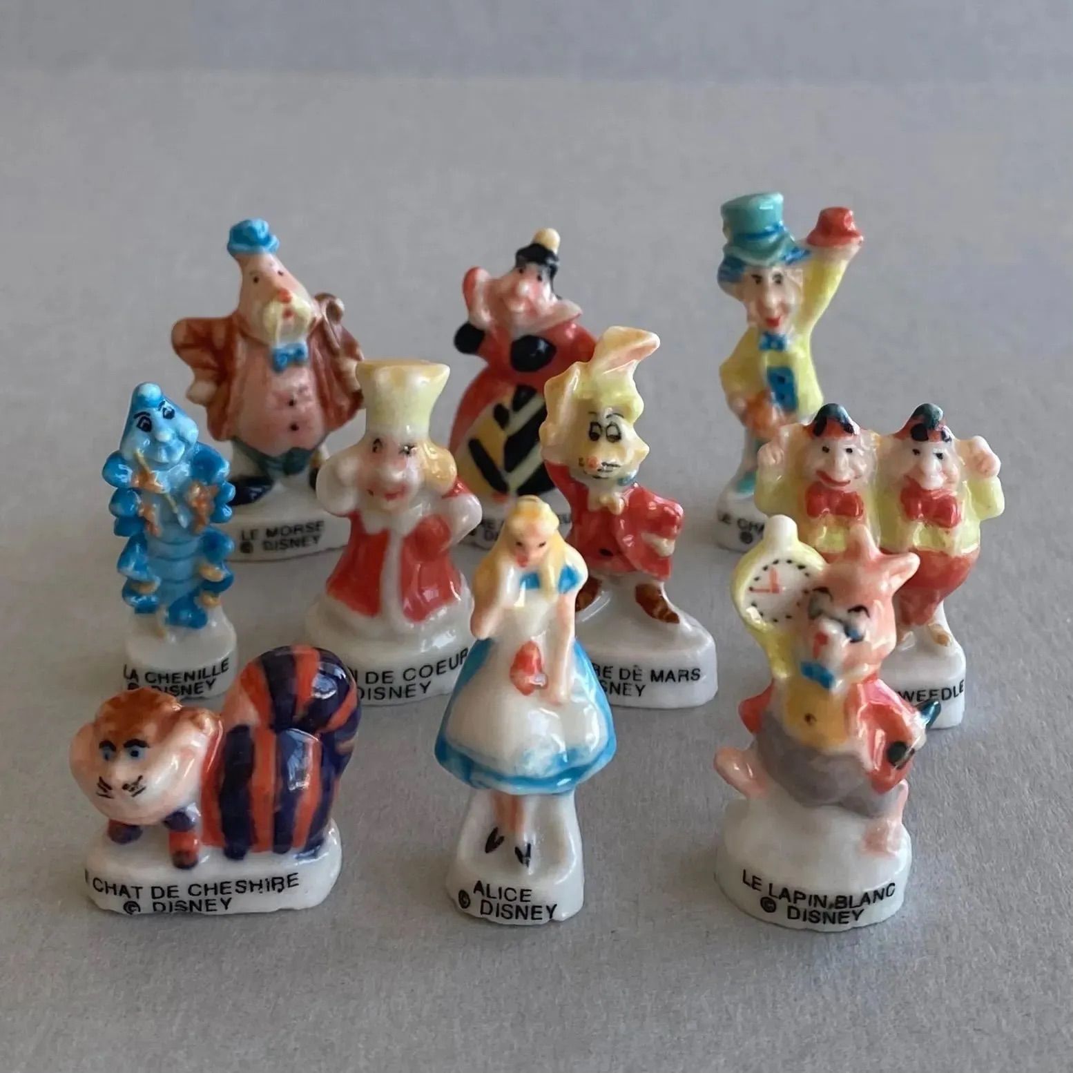 【！レア！】ヴィンテージ　フェーブ　不思議の国アリス　ツヤタイプ　11体セット 不思議の国のアリスのフェーブ 10点セット／フランス雑貨／陶器