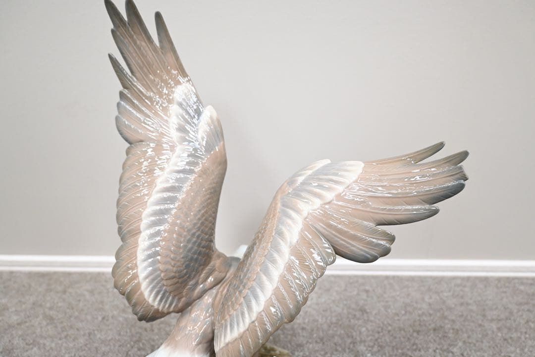 希少】 リヤドロ LLADRO 「自由の鷲」 Justice Eagle￼ - メルカリ