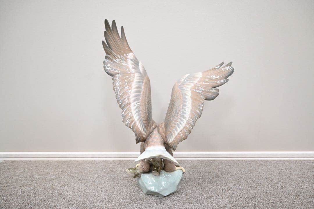 【希少】 リヤドロ LLADRO 「自由の鷲」 Justice Eagle￼ 希少】 リヤドロ LLADRO 「自由の鷲」 Justice Eagle￼ - メルカリ