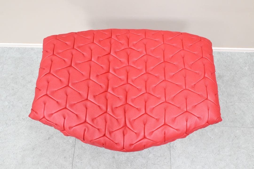 展示極美品】Poltrona Frau 1人掛けソファ オットマン - メルカリ