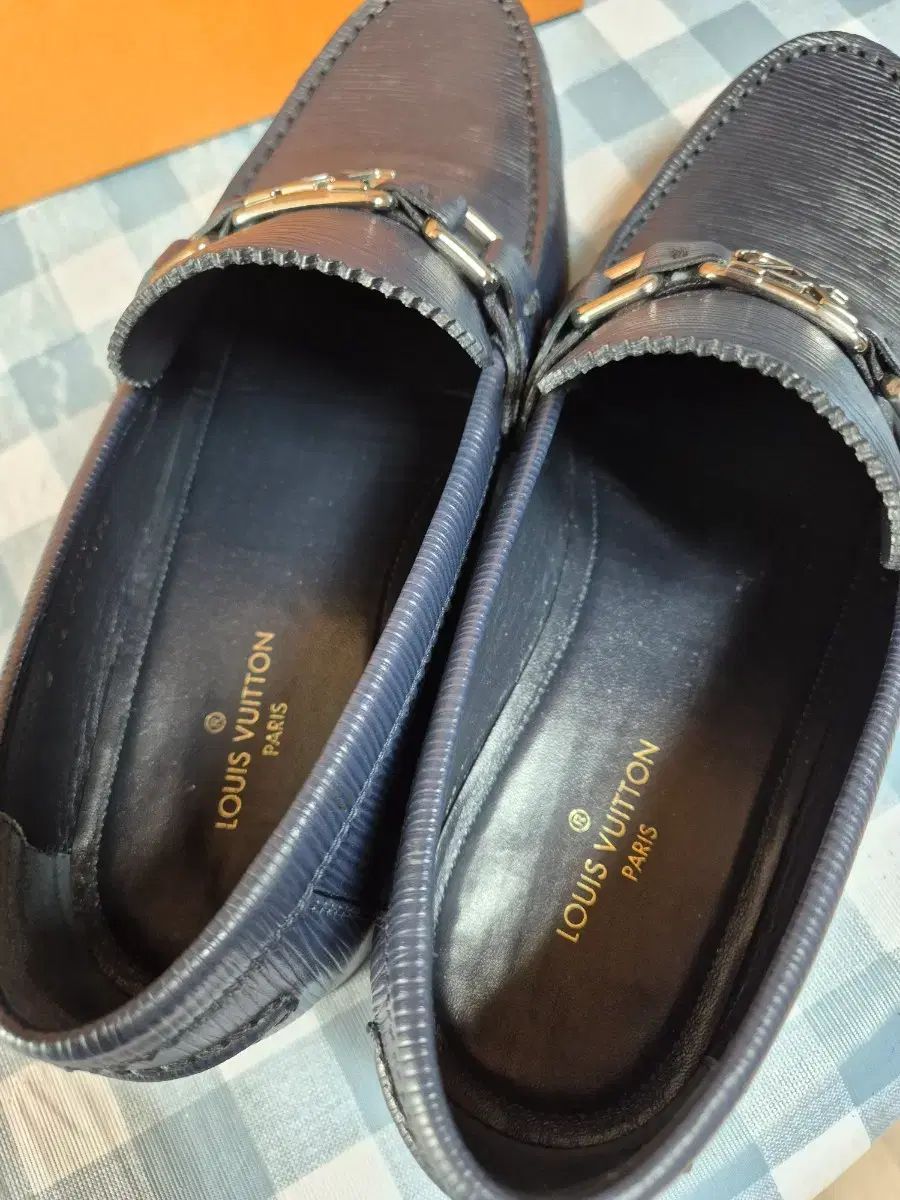 ルイヴィトン ブラック ローファー メンズ 靴 - メルカリ