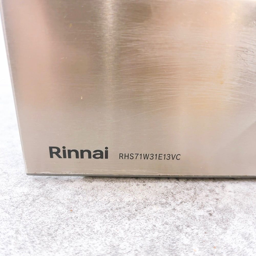 シャンパンゴールド