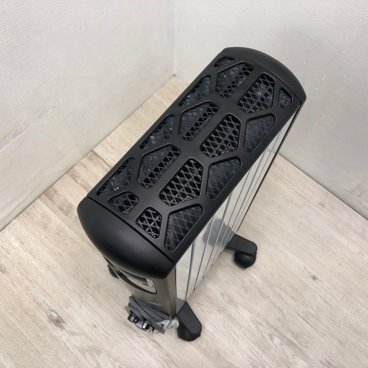 De'Longhi オイルヒーター キャスター付き MDHU09-BK De'Longhi オイル