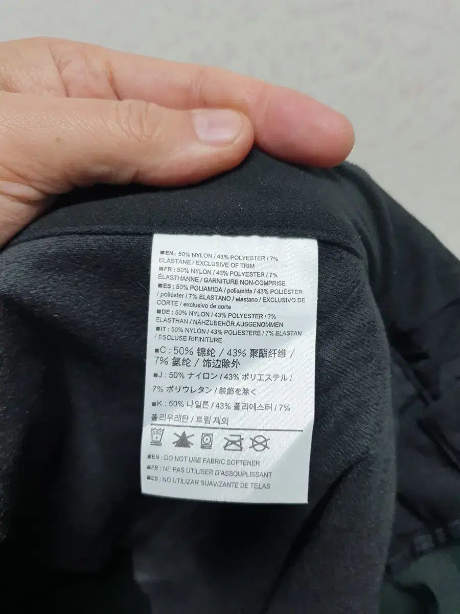 パンツ ブラック